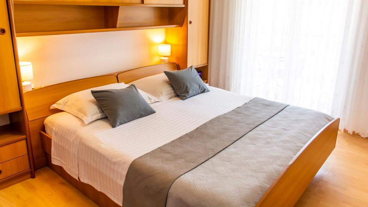 Apartments Curic Trogir Zewnętrze zdjęcie